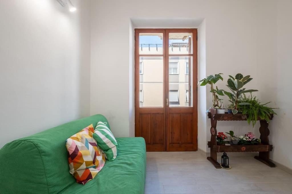 Casa Ofride -centro-poetto 10 Min-wi-fi-netflix *