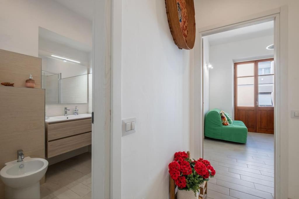 Apartment Casa Ofride -centro-poetto 10 Min-wi-fi-netflix *