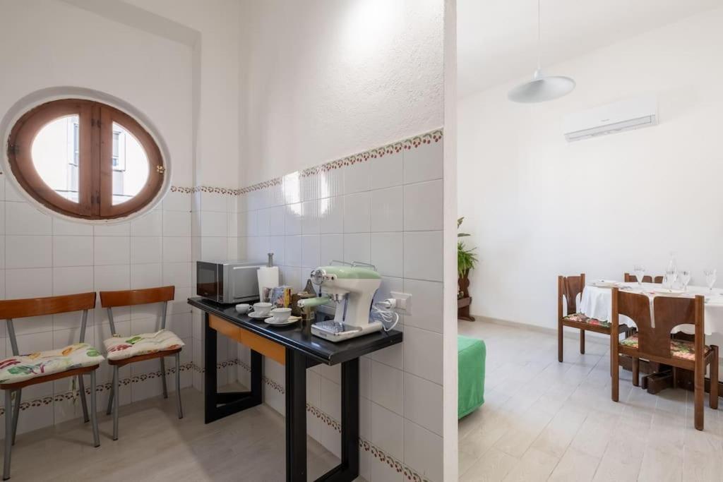 Casa Ofride -centro-poetto 10 Min-wi-fi-netflix *